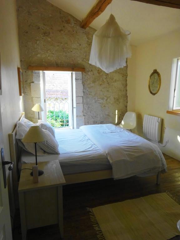 Hôtel Les Chardons à Chenaud Extérieur photo